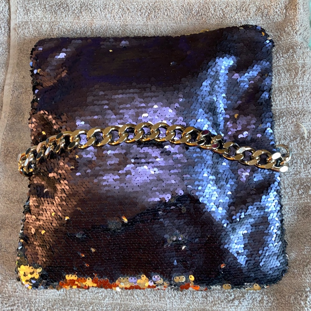 AGL sequin clutch